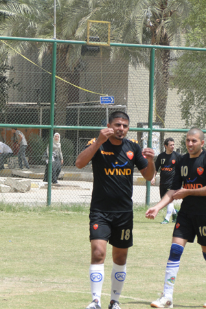  اللاعب حسين سريح